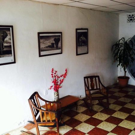 Casa Nica Leon Hostel Eksteriør bilde