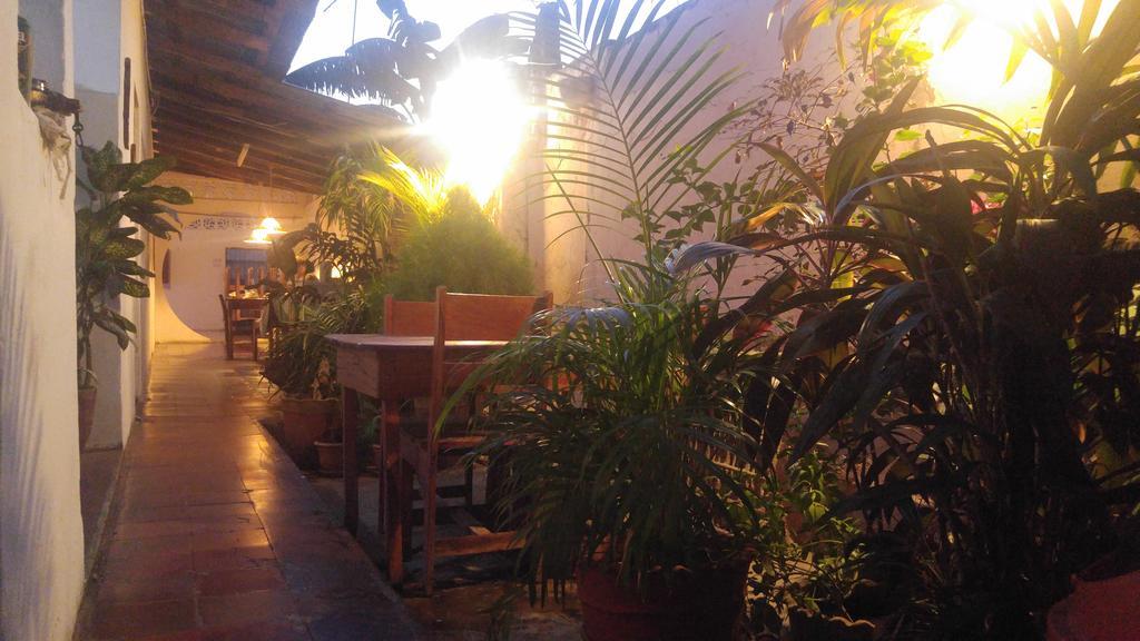 Casa Nica Leon Hostel Eksteriør bilde